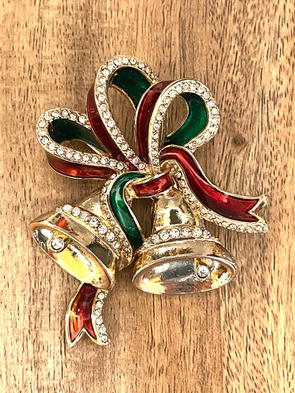 Avon Signed 2015 Holiday Bells Collectible Pin Brooch